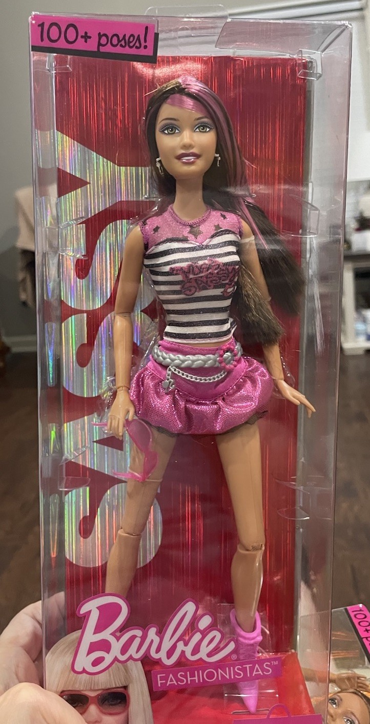 BARBIE FASHIONISTAS SASSY SUMMER 100 Poses Articulated NRFB HTF