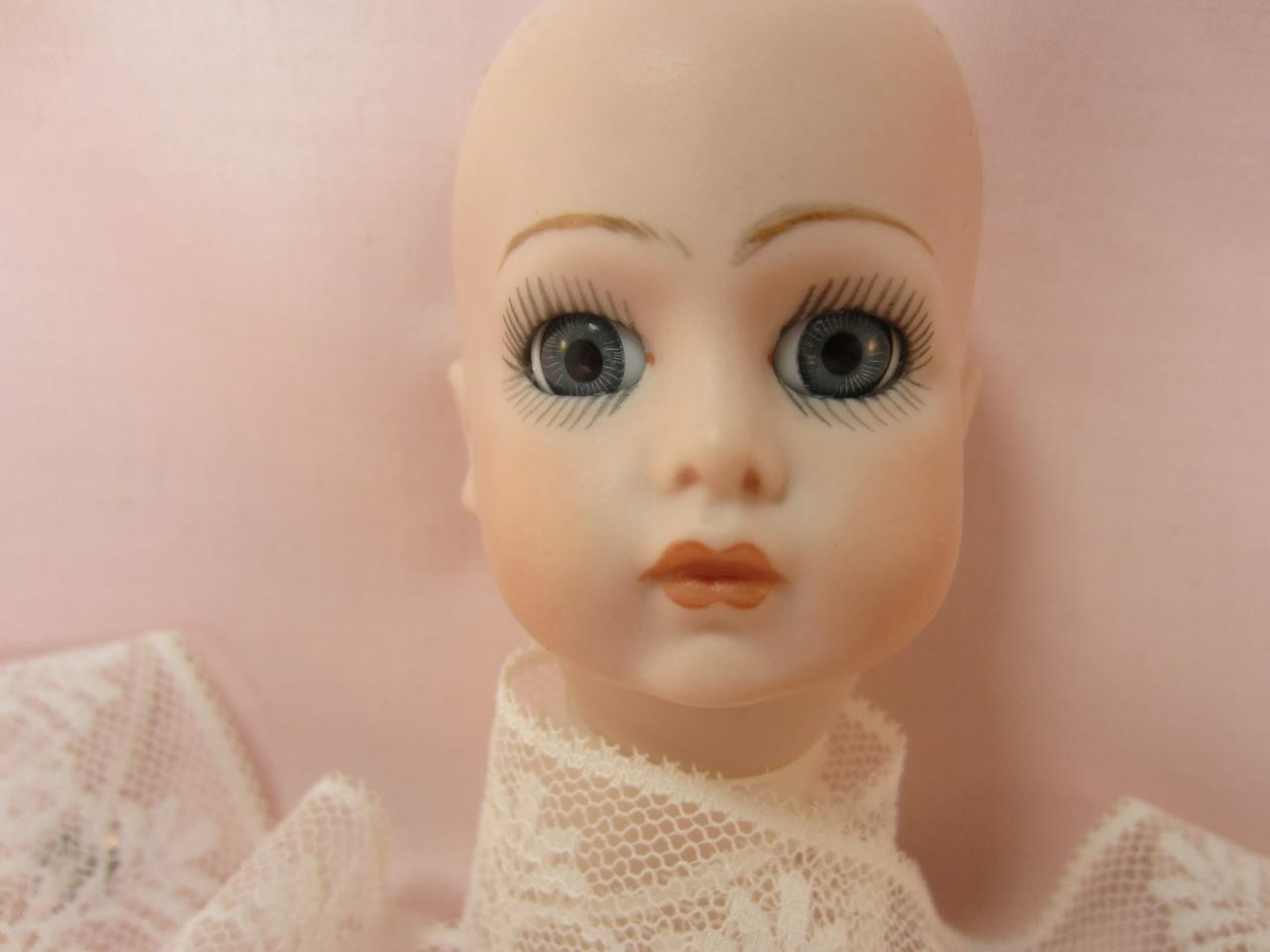 *R D Bisque Doll Head Small Repro 2 7/8″ Tall for 11 – 12″ Doll Glass Eyes Q5