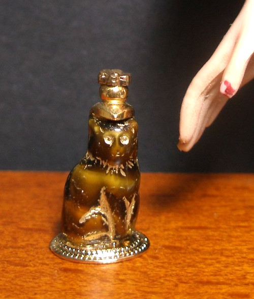1:6 scale ~ Cat Perfume Bottle on Stand ~ 12″ Doll ~ Fashion Royalty ~~ Barbie