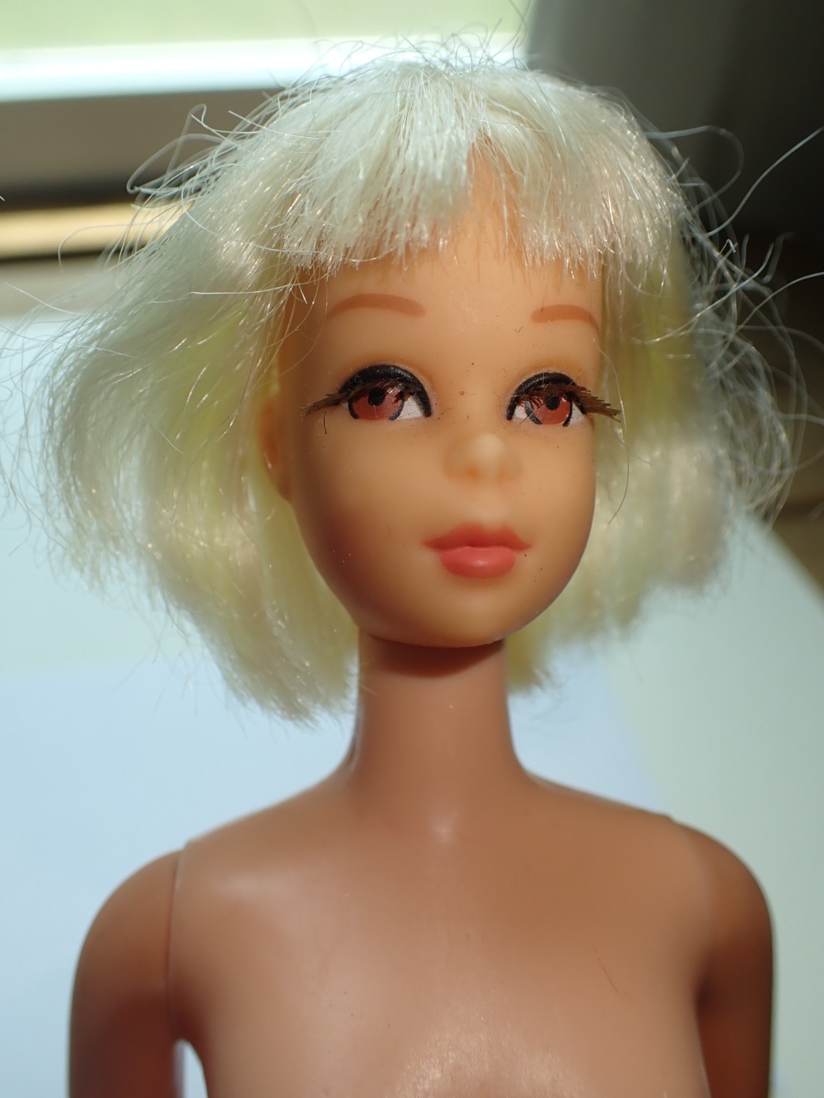 Pretty Vintage Hair Happenins Platinum Blonde Francie Doll