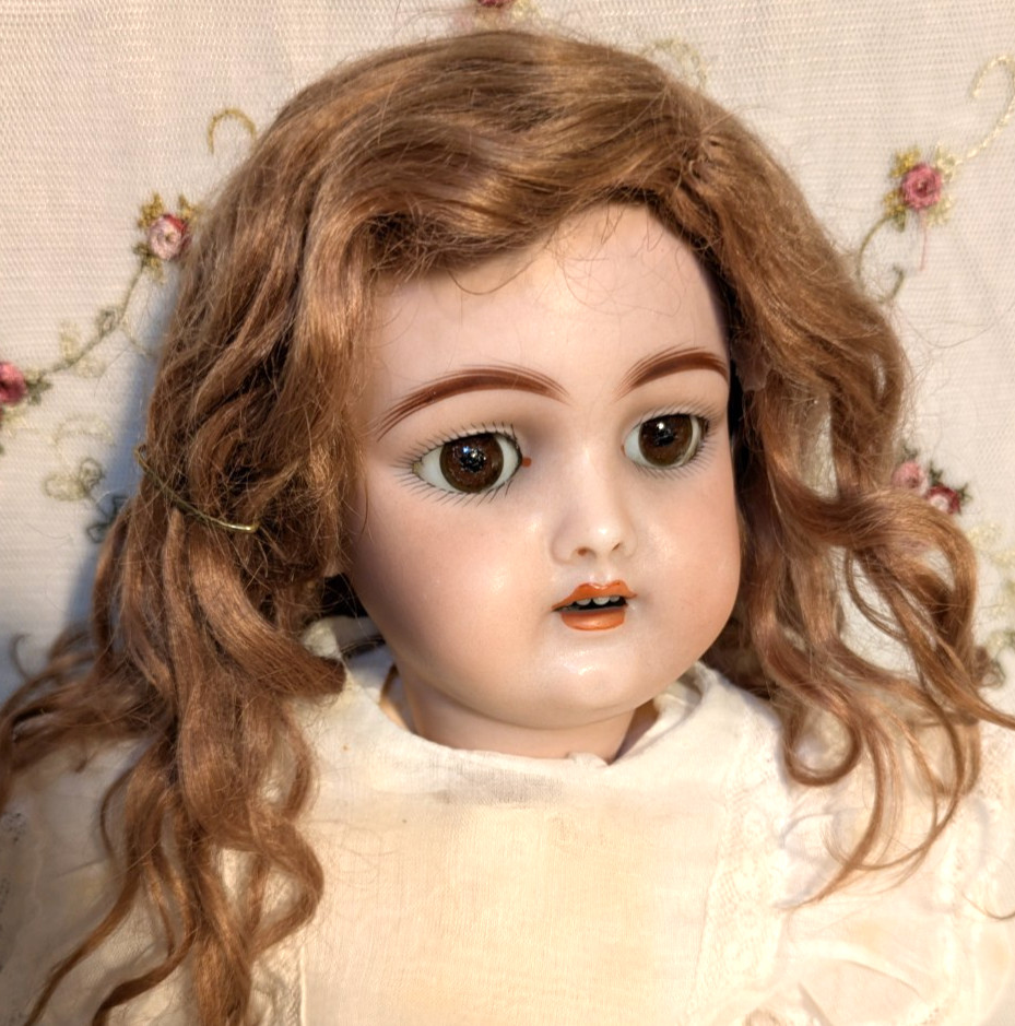 16″ Antique German Doll -HANDWERCK 109 – BJ Handwerck Body -Original Mohair Wig
