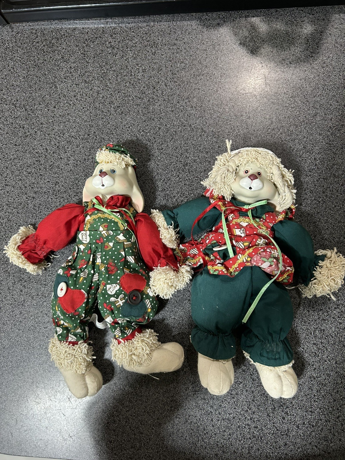 Lot of 2 House of Lloyds 11″ Porcelain Boy and Girl Christmas Dolls