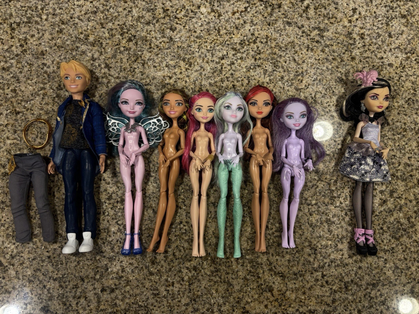 Ever After High – 8 Doll Lot