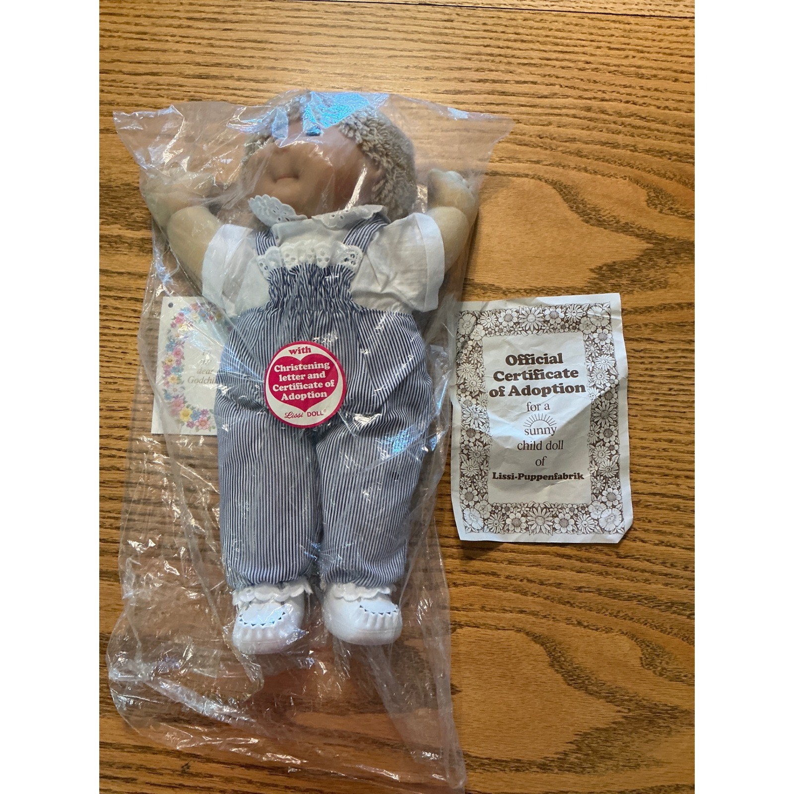 Lissi Batz Sunny Child Doll Lissi-Puppenfabrik Seersucker Outfits Certificate