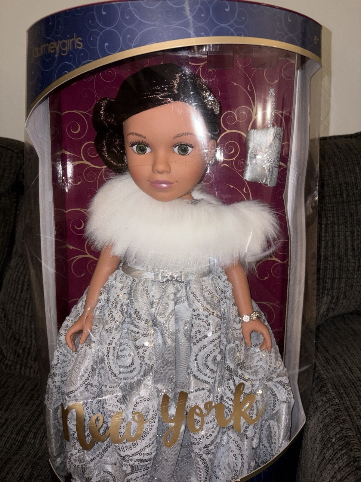 Journey Girls 2016 New York City Brunette Holiday Doll — Retired / New in Box
