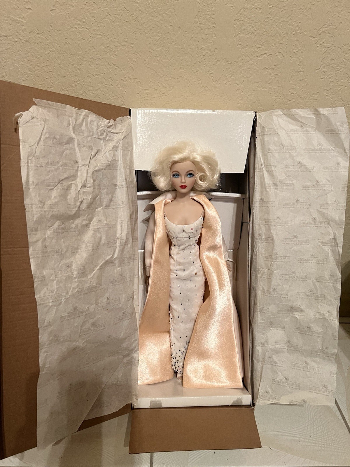 Mattel Barbie Signature Blonde Blue Eyes White Gown Robert Best DGW58 In Box