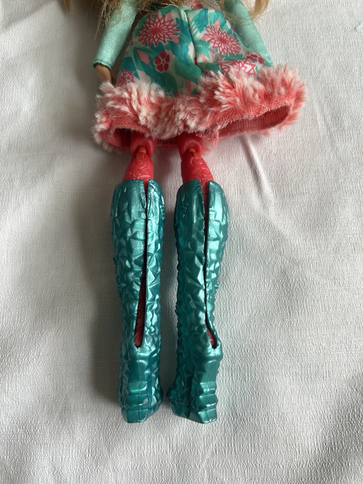 Mattel Ever After High 2016 Epic Winter Ashlynn Ella 11” Doll