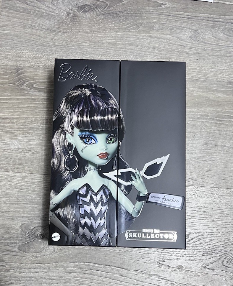 Monster High Skullector Frankie Stein x Barbie Doll – JHK28