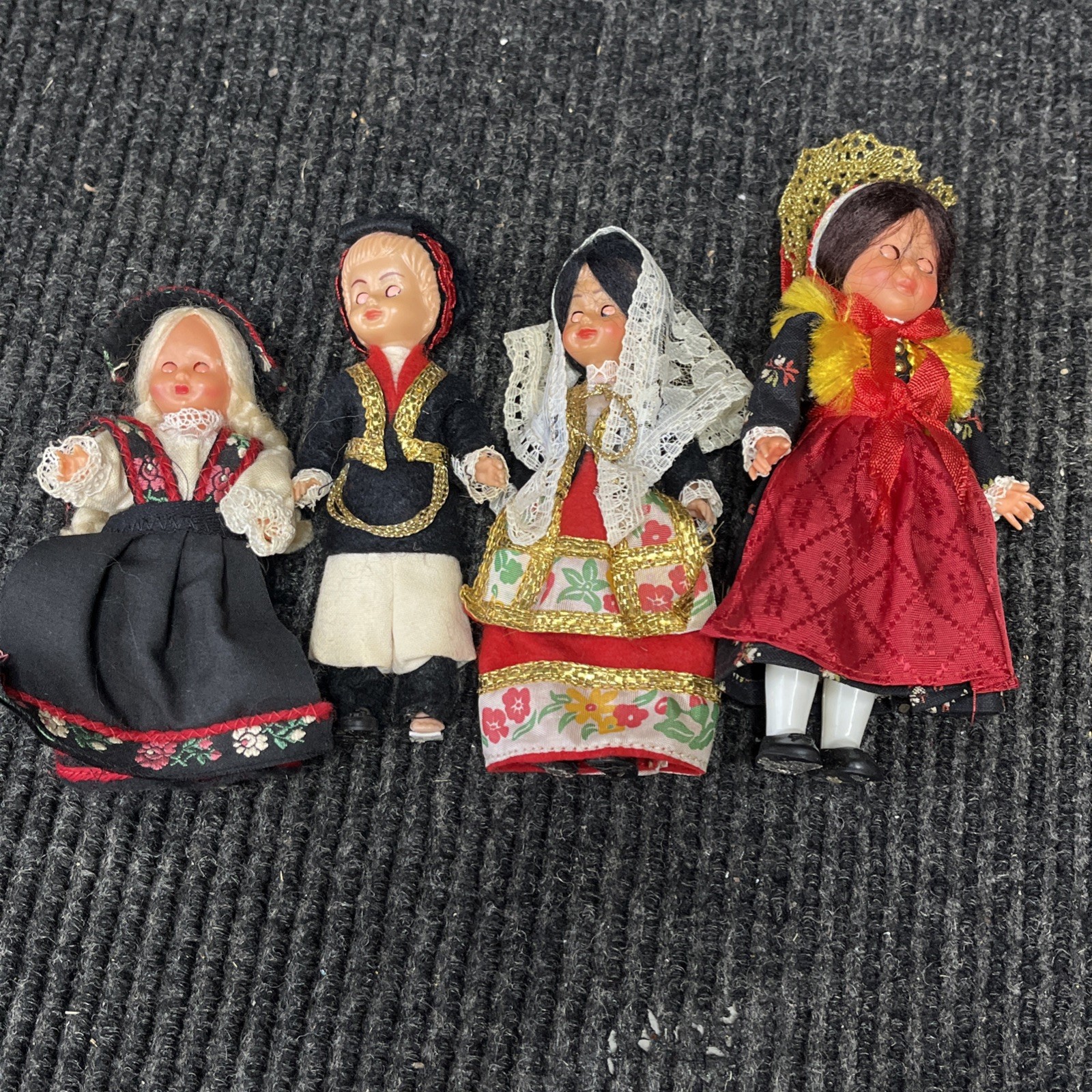 ?Vintage 6” Hallingdal Folk Dolls European Set Of 4 Dolls Used