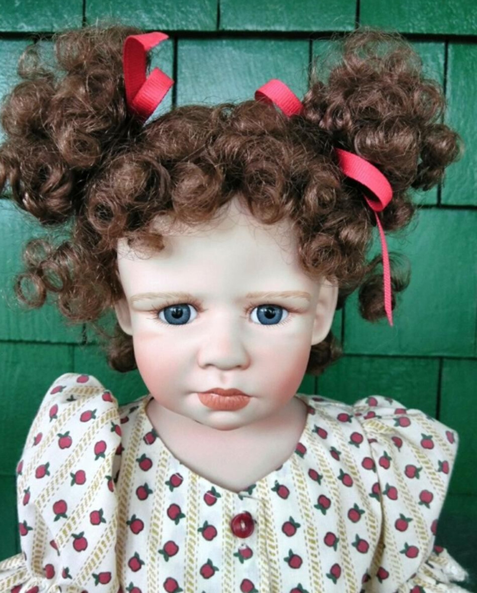 NEW KAYE WIGGS 23 in CATHERINE TEDDY ARTISTS INTERNATIONAL DOLL 97 DOTY NOMINEE