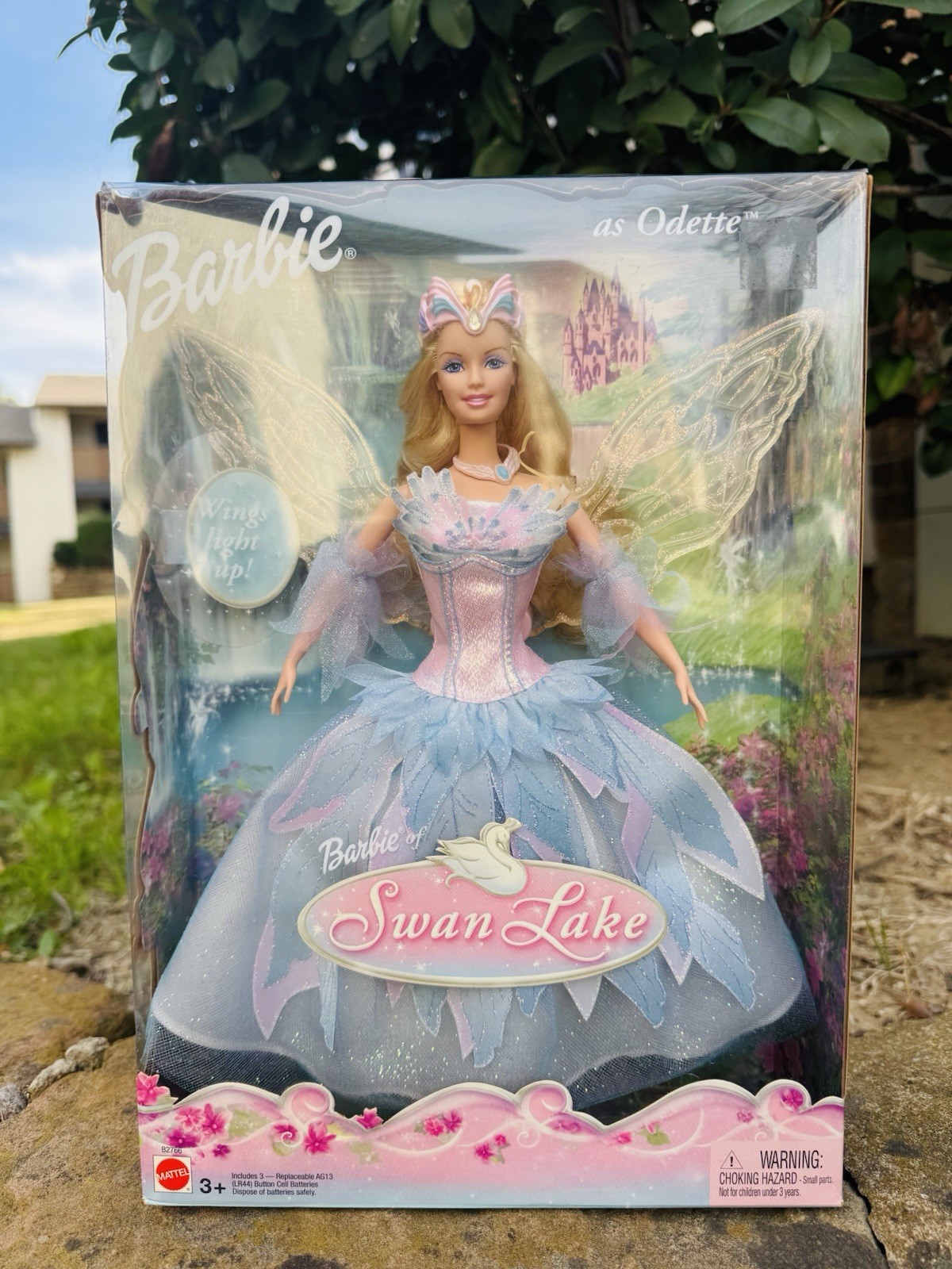 Mattel Barbie Swan Lake Odette Doll with Light-Up Wings 2003
