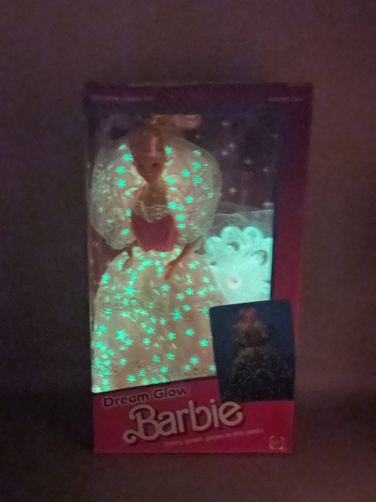 Vintage 1985 Mattel “Dream Glow Barbie” #2248 *NRFB*