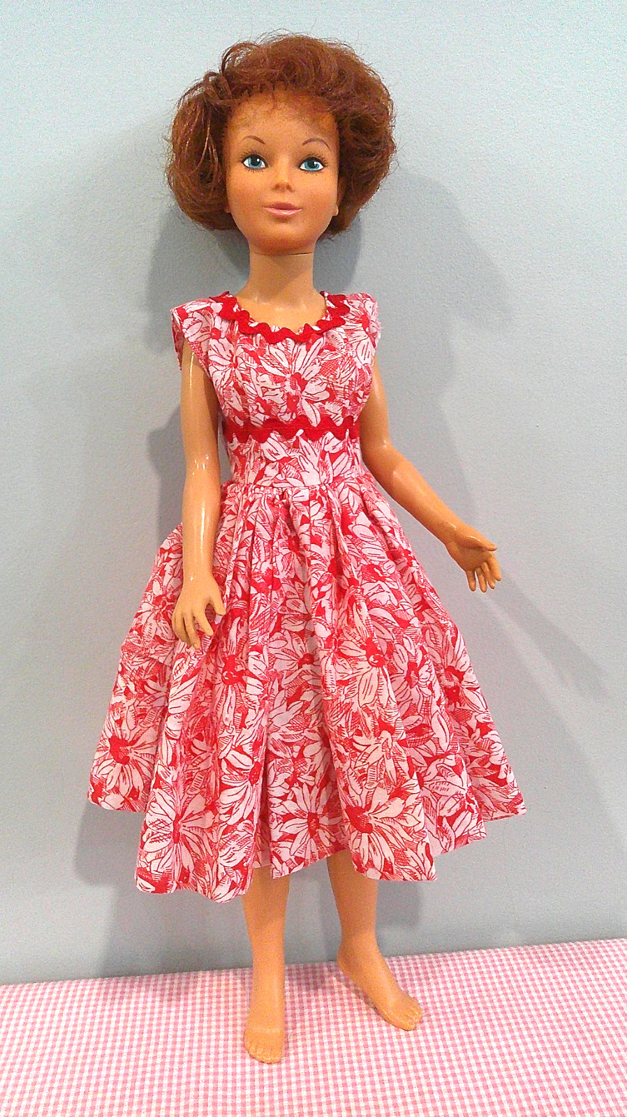 Beautiful Vintage Vinyl & Plastic Dressed Doll by Ideal Toy, 1977, Hong Kong