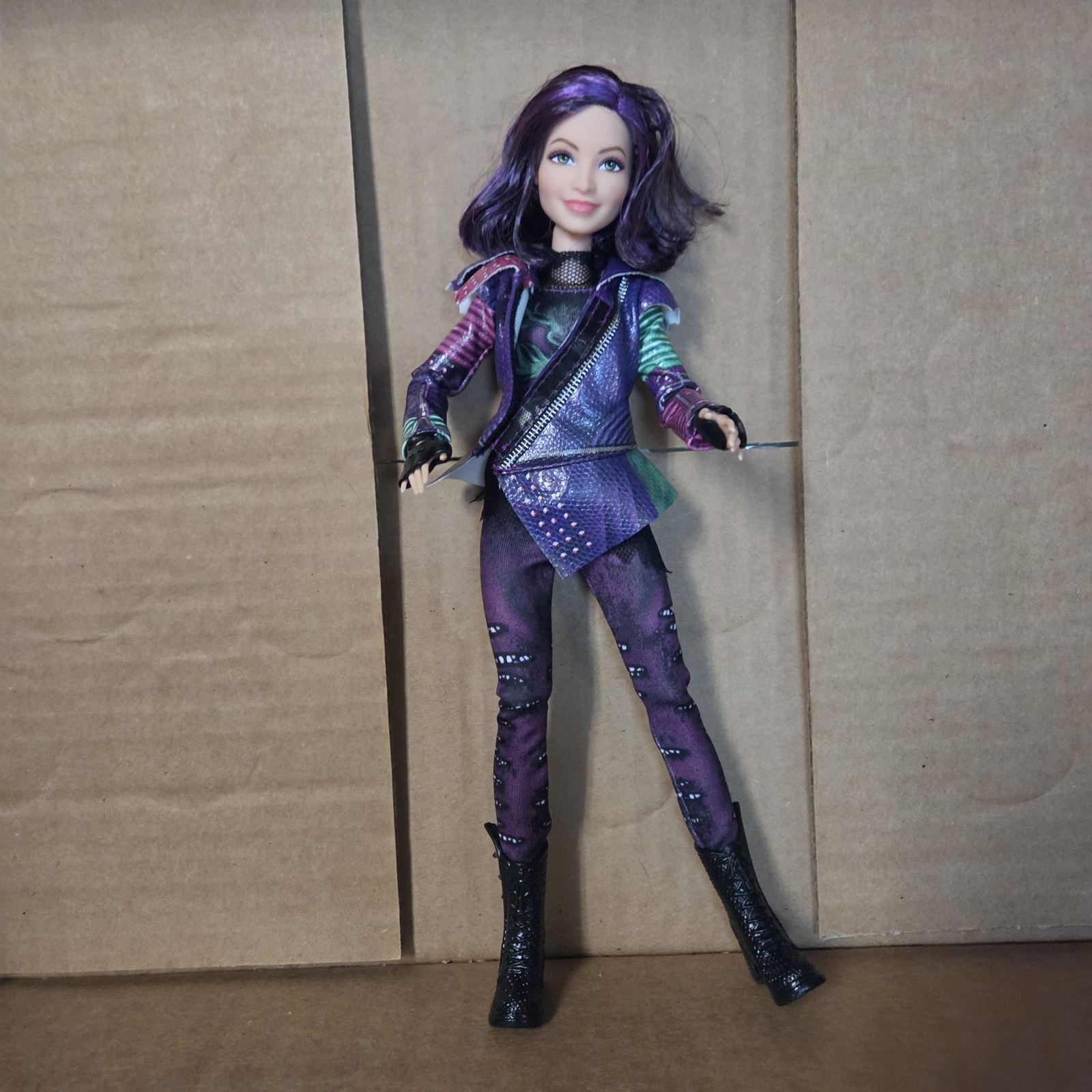 Disney Descendants Isle Of The Lost Mal Doll See Description