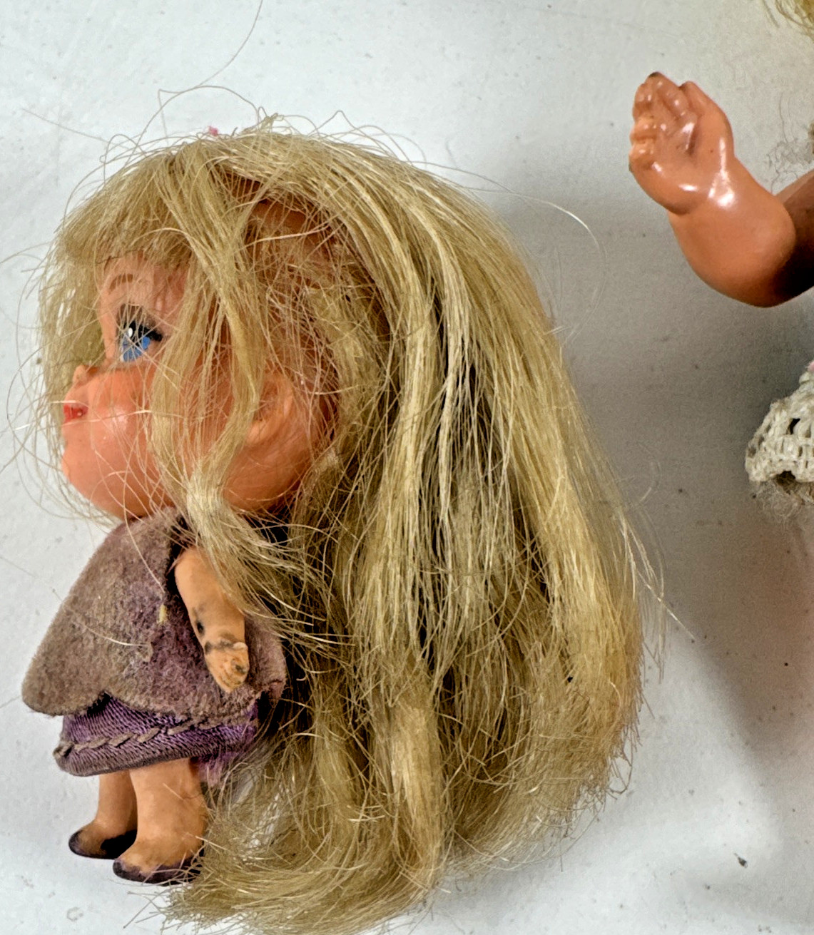 MATTEL LIDDLE KIDDLES Liz &Lilac Kiddle 2″ AND 4″Suki Skediddle 1960’s READ!