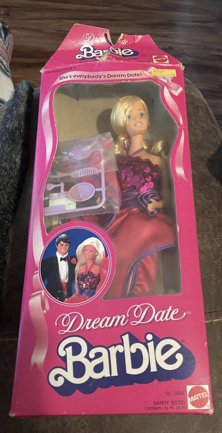 Mattel 1982 Dream Date Barbie Doll (5868) Includes Shoes And Jewelry Damaged Box