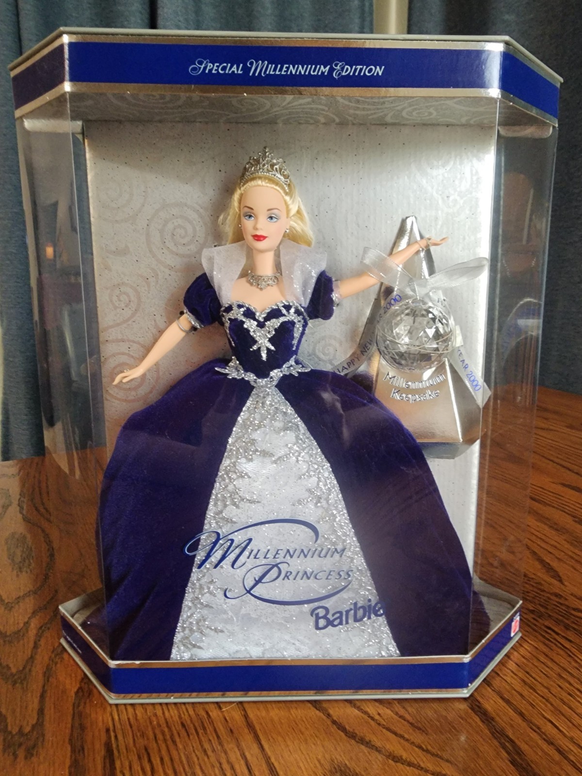 NIB Millennium Princess 2000 Barbie Doll Special Edition with Millenium Keepsake