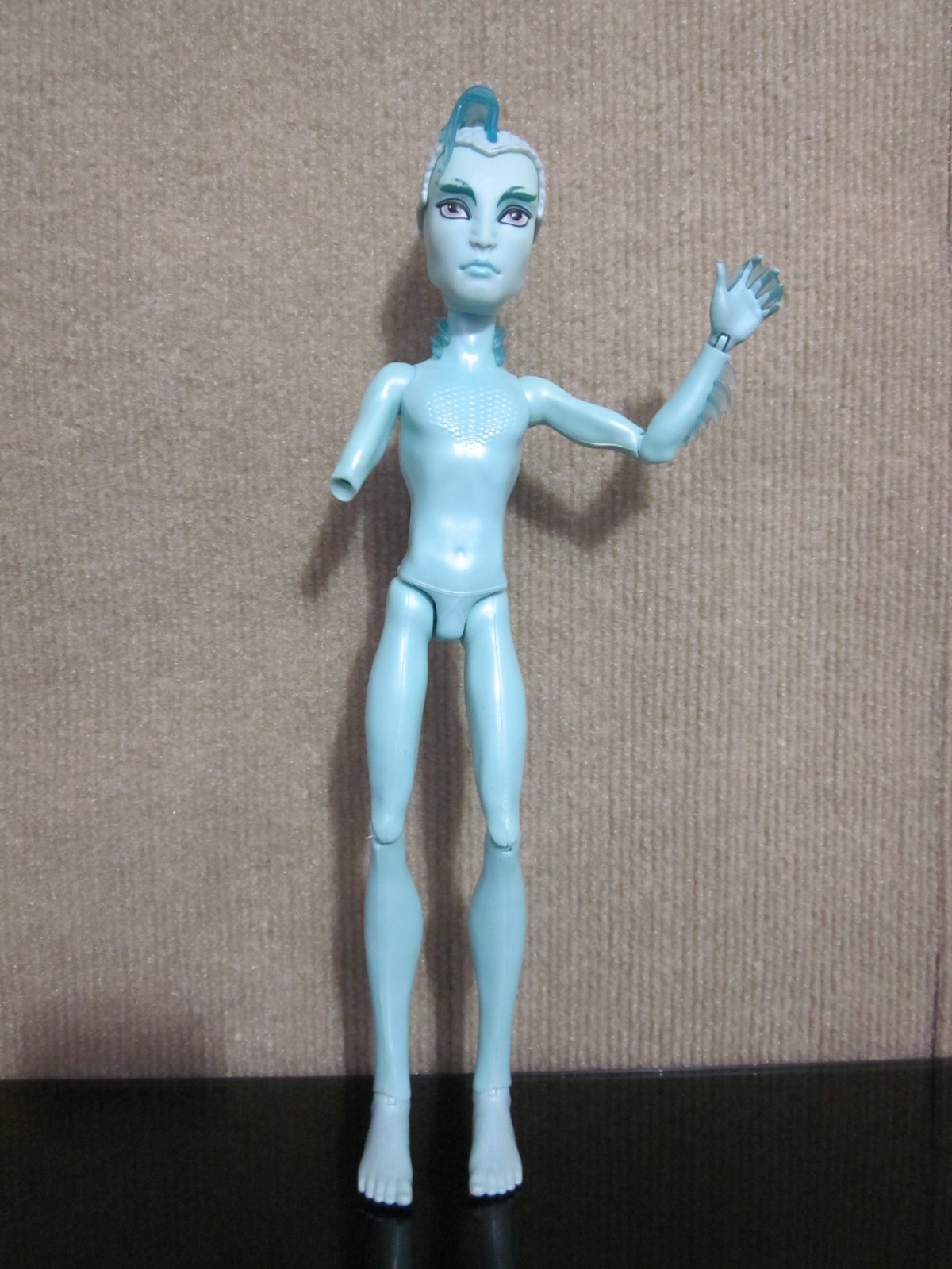 Gillington Gil Webber Shriekwrecked Monster High Doll 2016 Nude Missing Arm Hand