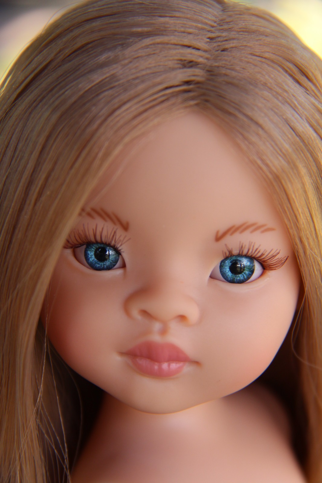 Paola Reina MANICA Las Amigas Doll 32 cm./12.5 in w Vanilla Scent
