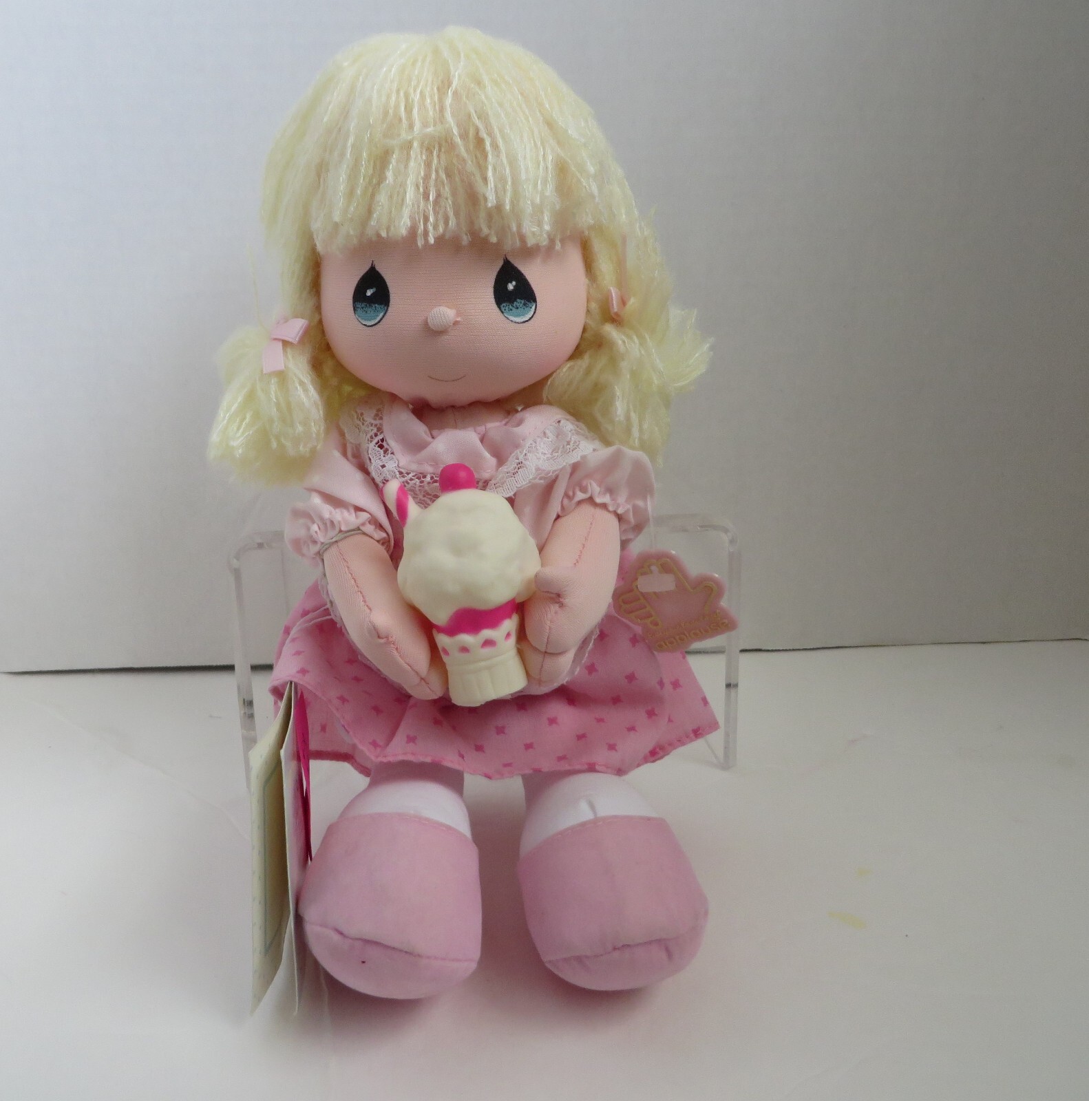 Precious Moments Doll 16572 Thank you