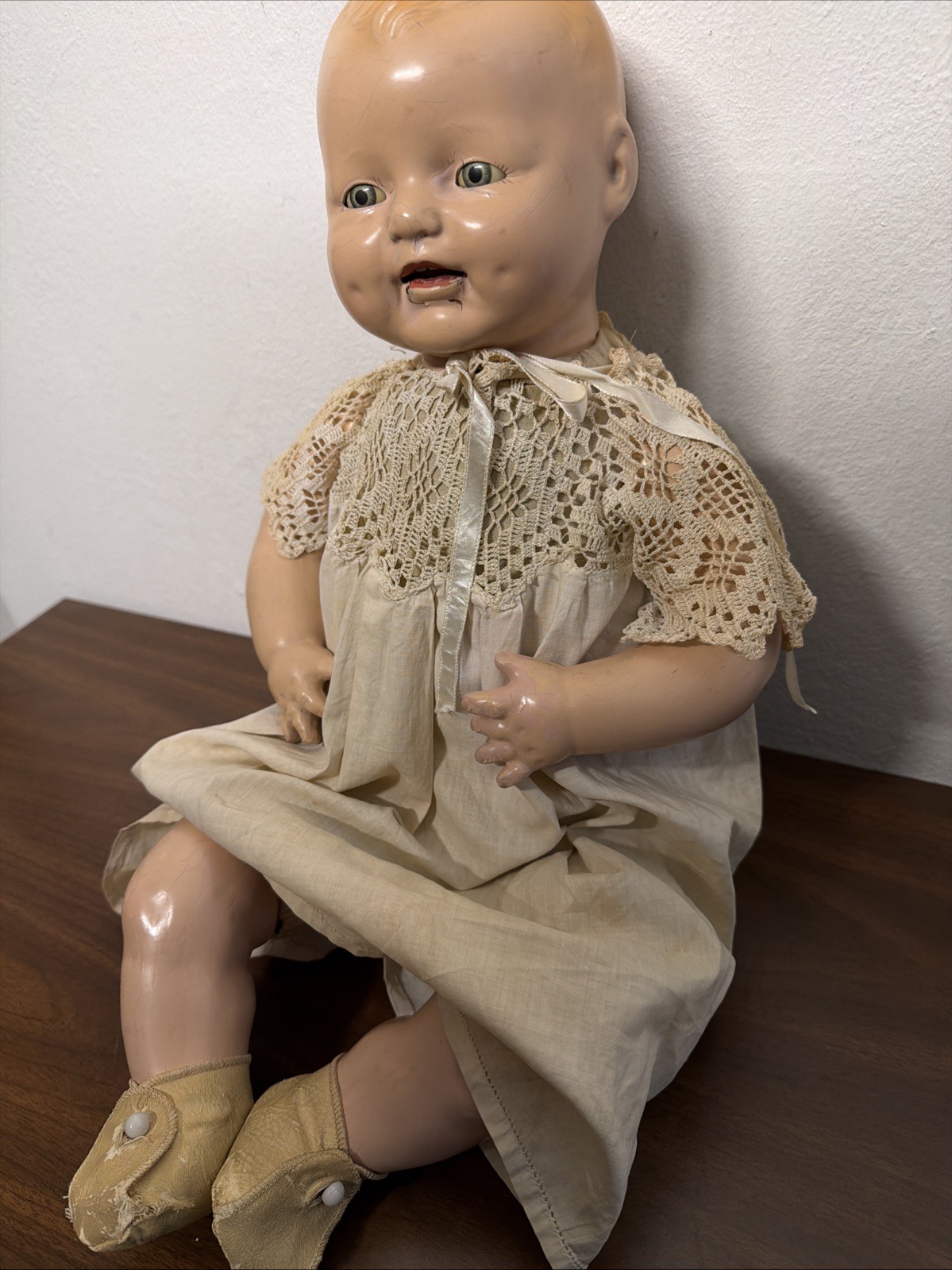 ANTIQUE EIH CO DIMPLES CLOTH AND COMPOSITION DOLL WITH SLEEP EYES HEAD HAS WEAR