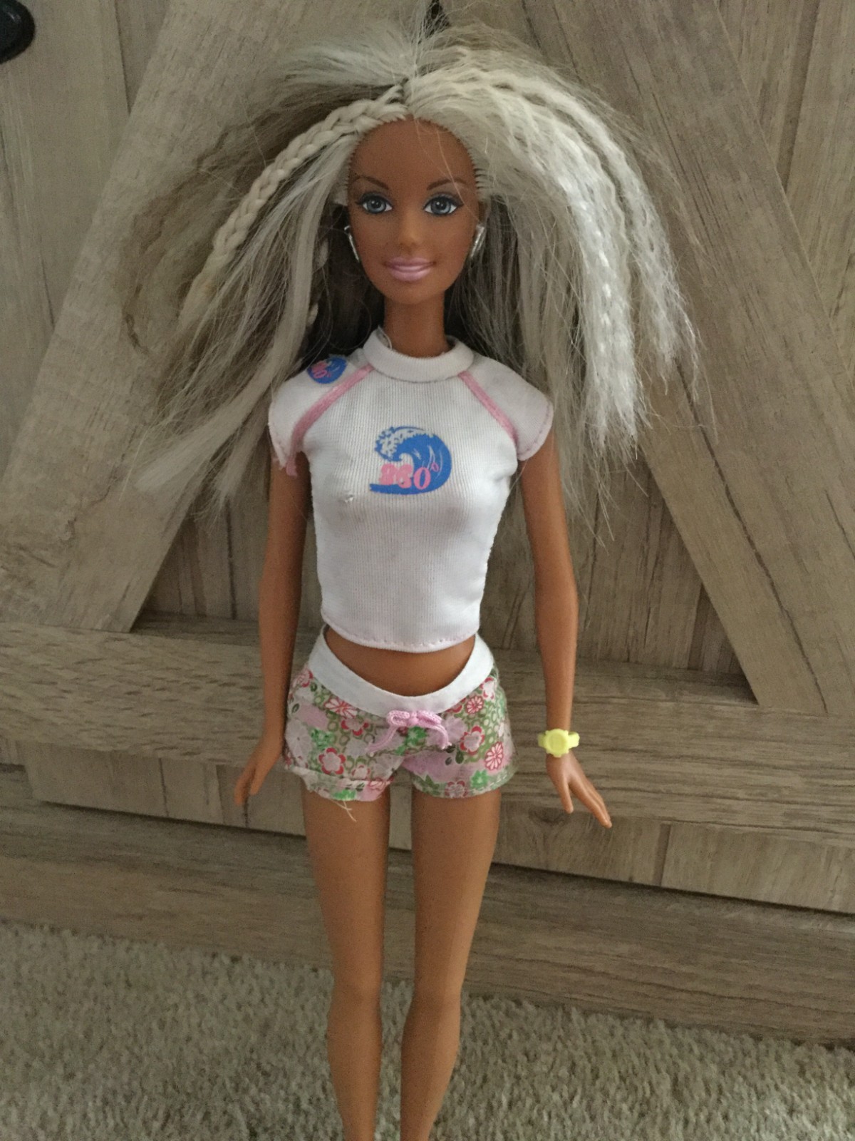 2004 Mattel Cali Girl Barbie Surfer Top #G8663 Tanned Barbie Doll #C3298 Short