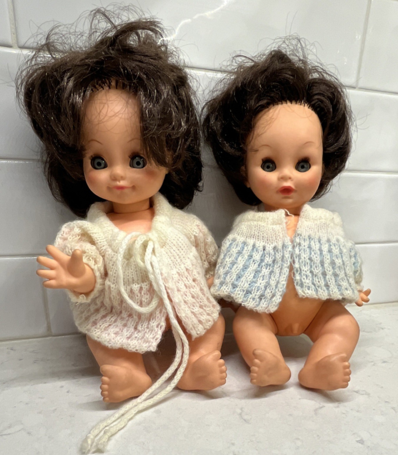 Vintage Mattel 2 Baby Girl-Boy Twins Brown Wavy Hair Brown Knit Sweaters