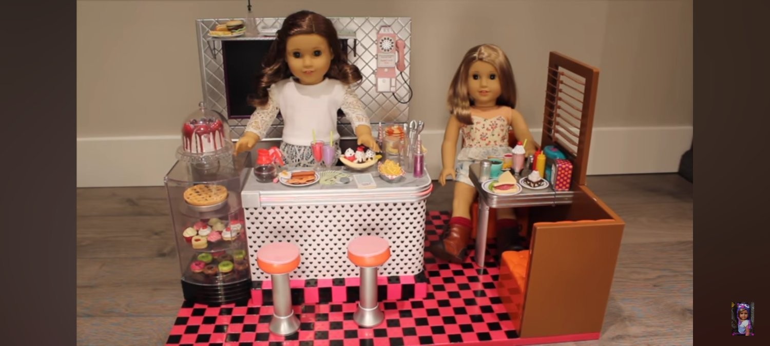 Modern Our Generation Bite To Eat Retro Diner Doll Playset 40+ Pc EUC 18″ Doll