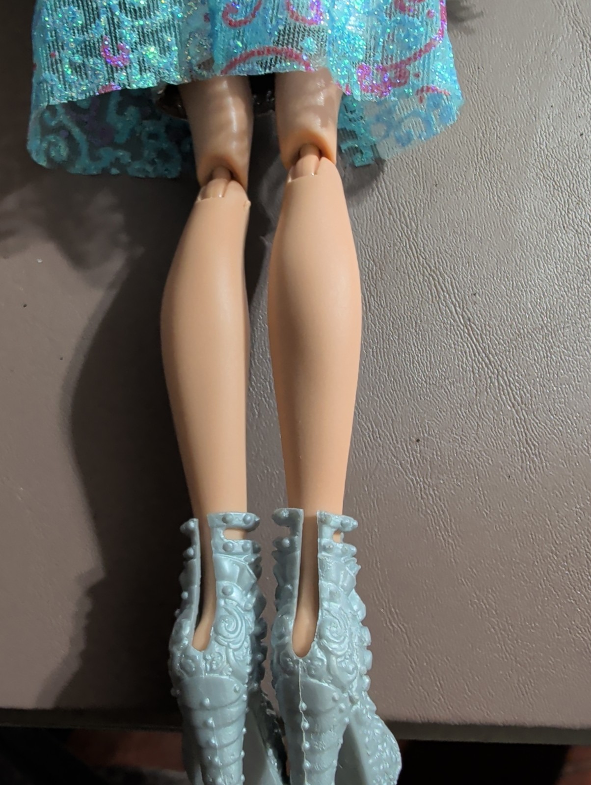 Ever After High Wave 1 First Chapter Darling Charming Doll W/ Stand Read