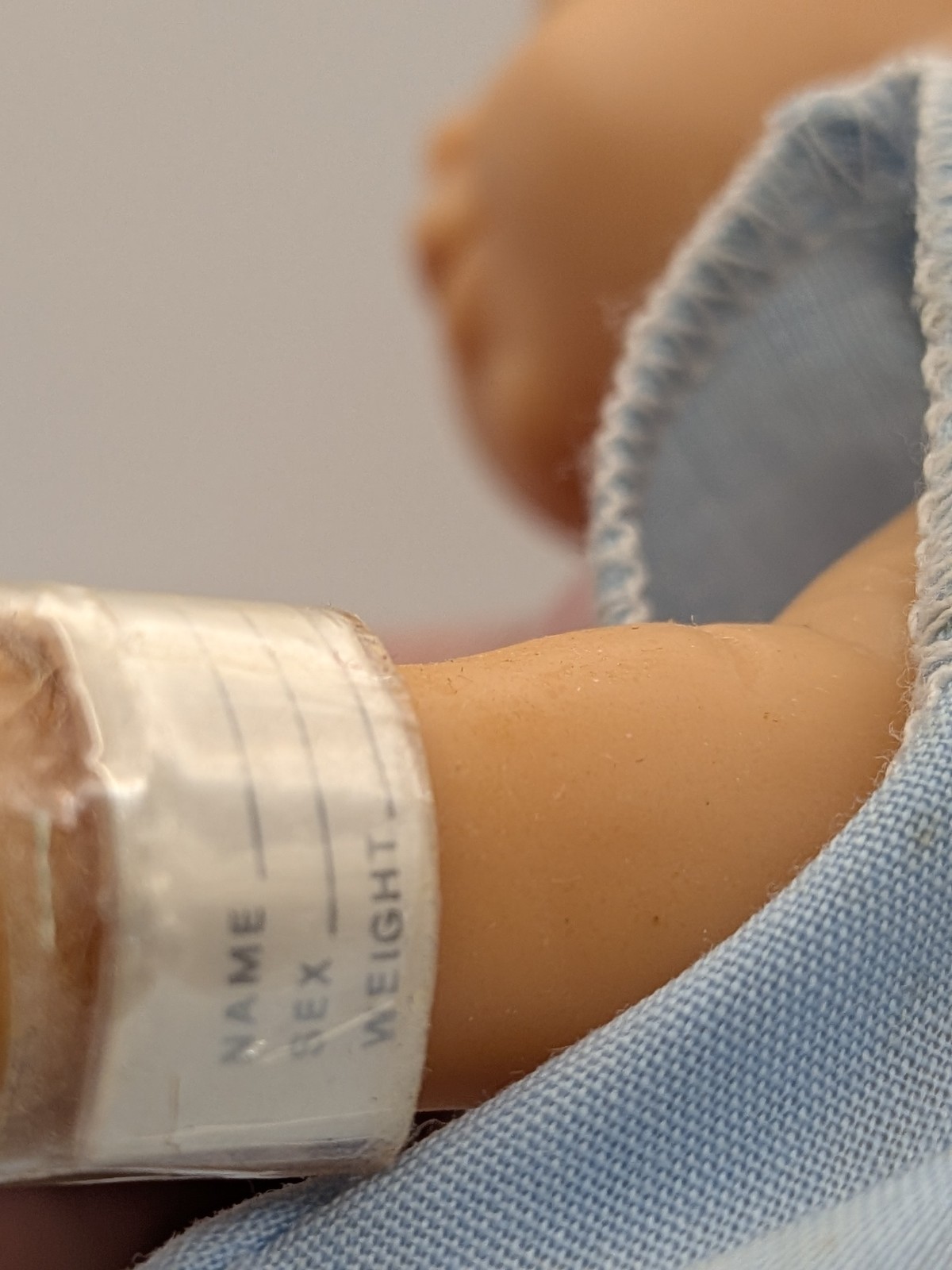 Vtg Realistic Anatomically Correct Twin Newborn Baby Dolls Boy & Girl 7″