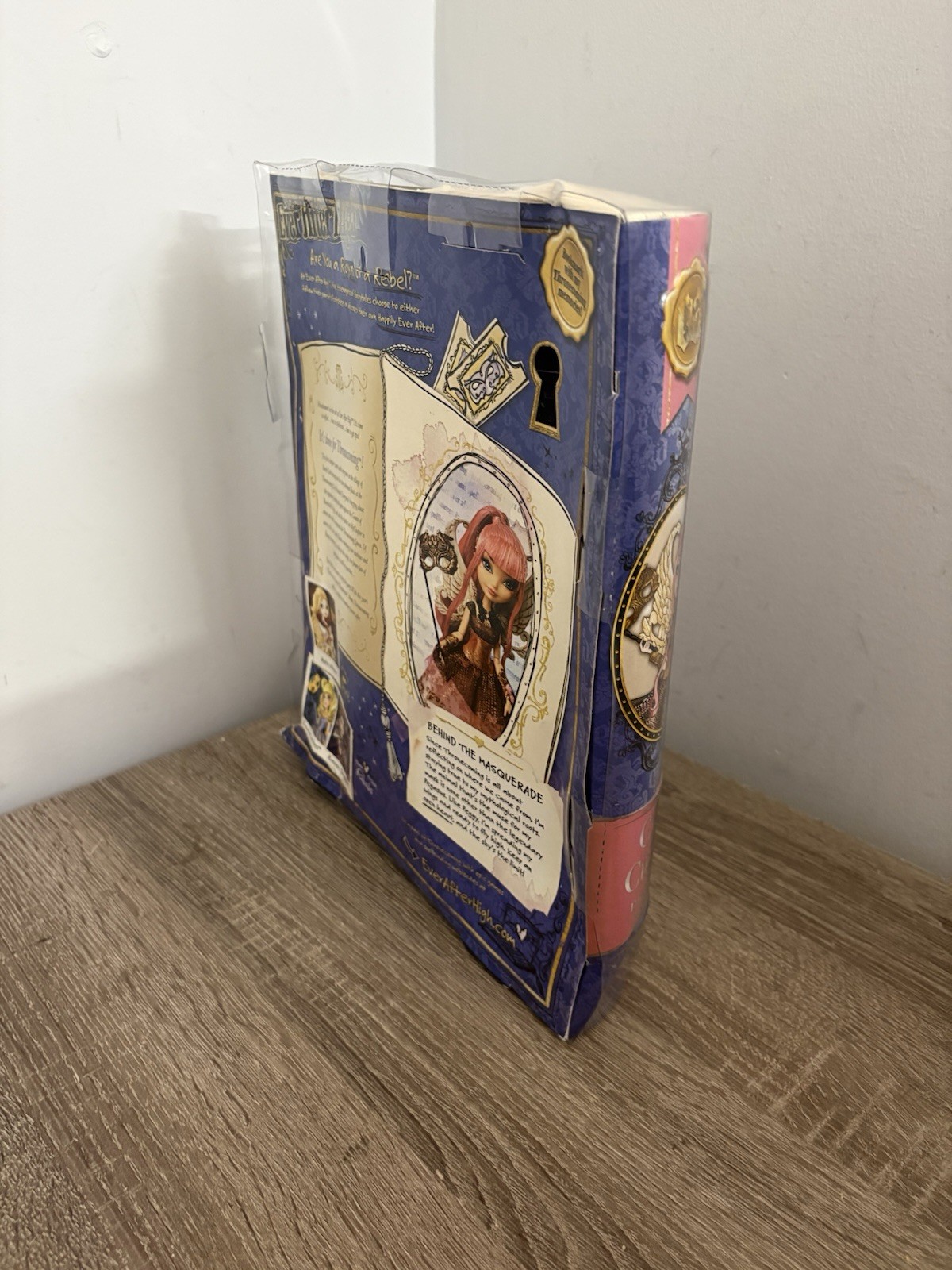 Ever After High C.A. Cupid Thronecoming, NIB (2013) **Plastic Damaged/Dented**