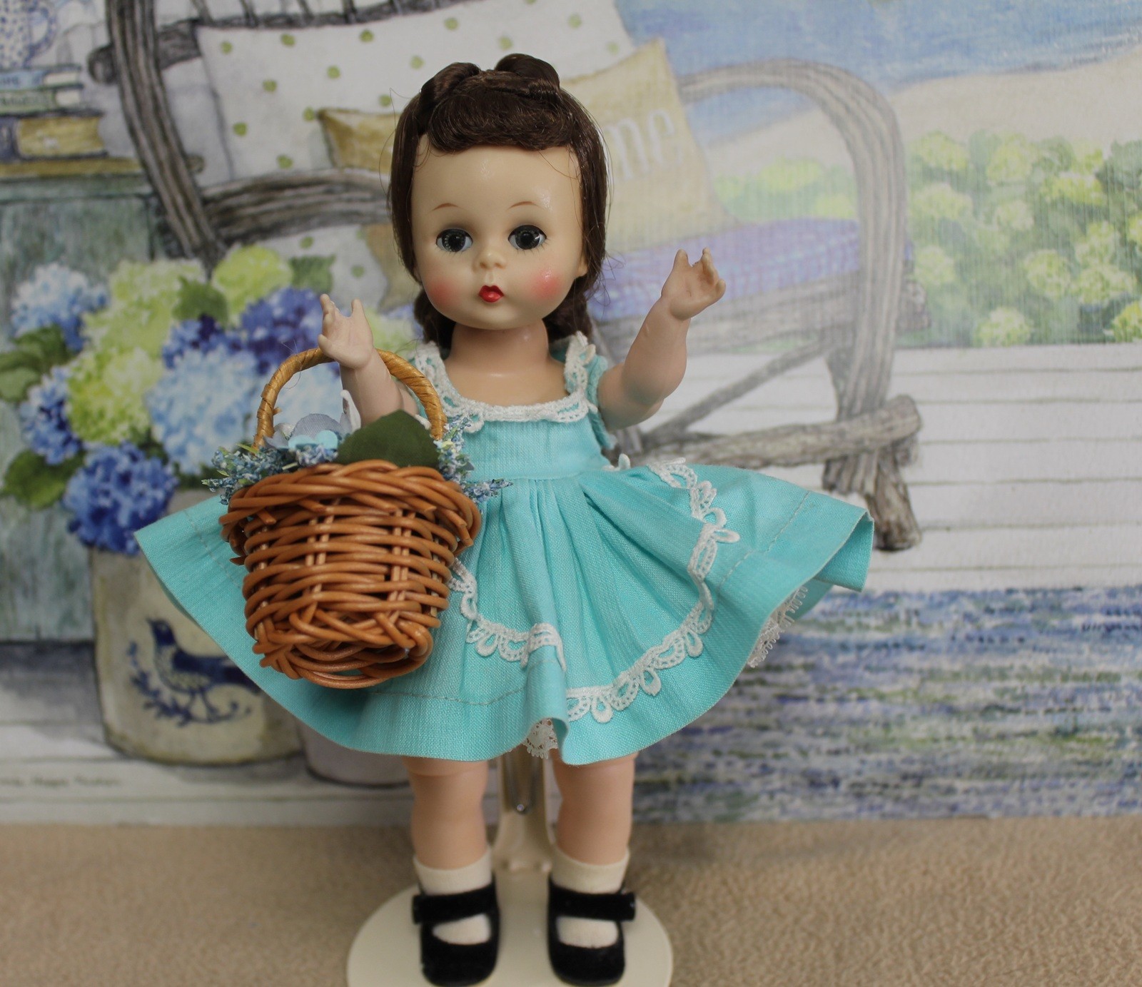 Madame Alexander kins Doll Vintage 1956 w/Flower Basket DAINTY