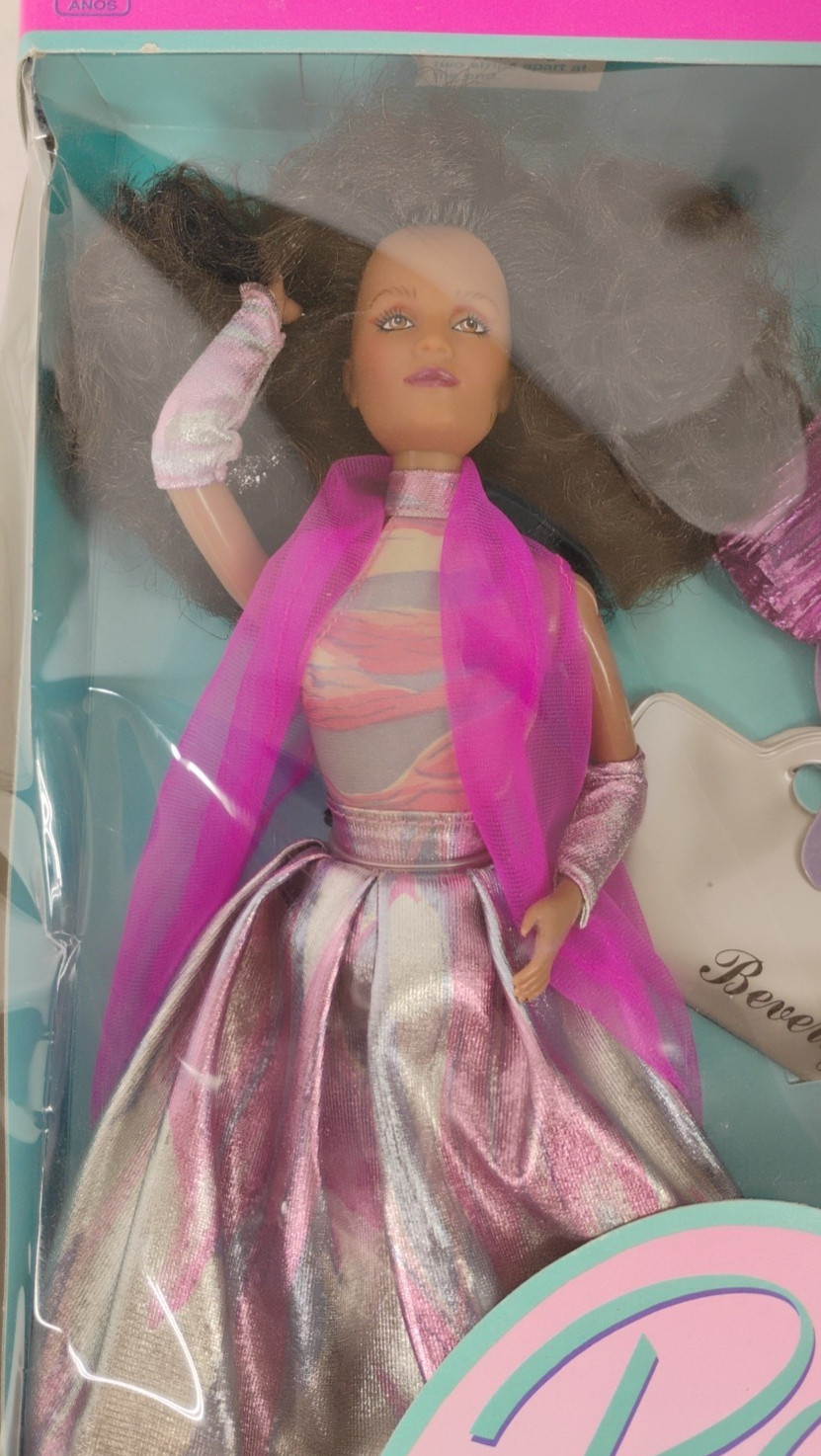 NEW Real Model Collection Beverly Johnson Doll 1989 Matchbox 54613 Damaged Box