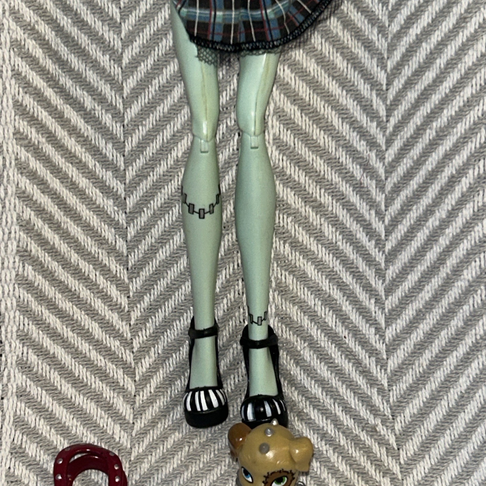 Monster High First Wave Frankie Stein Doll With Purse & Pet With Clothes D4