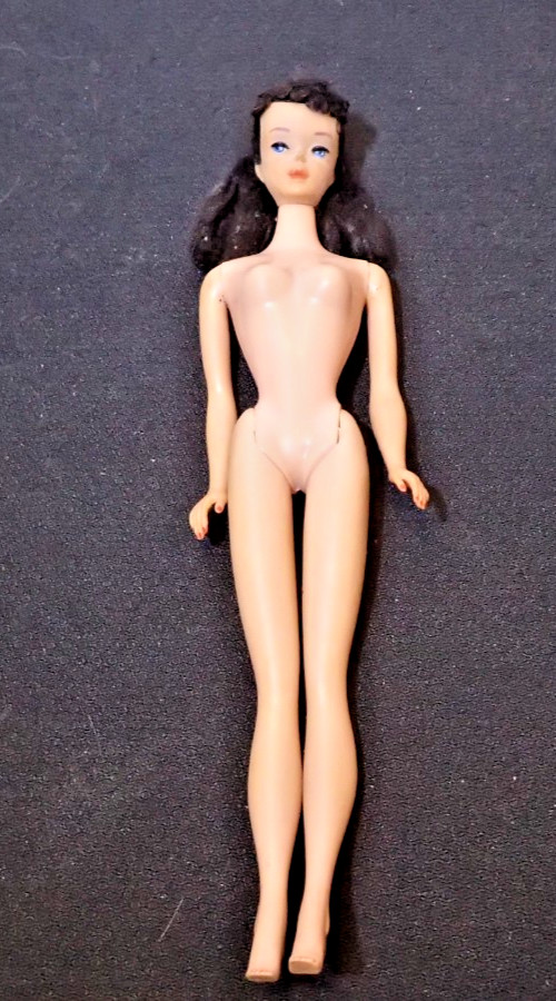VINTAGE Ponytail Barbie Doll Brunette #3 ?