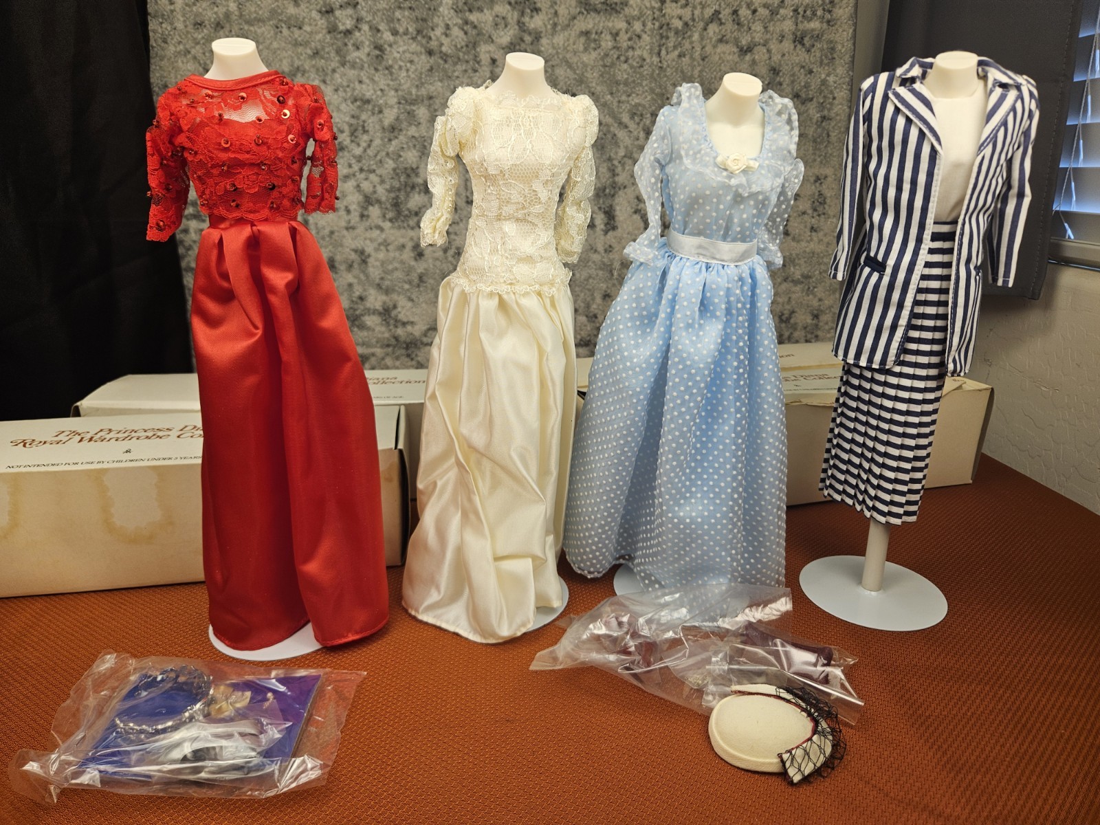 Danbury Mint Princess Diana Royal Wardrobe Collection 4 Outfits #2