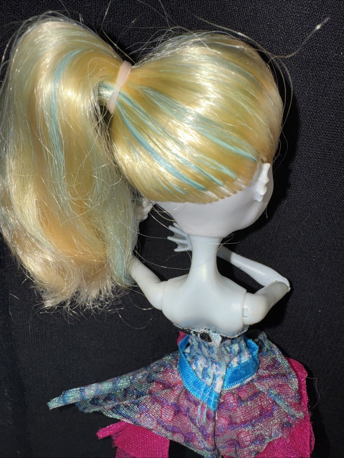 Monster High LAGOONA BLUE Dot Dead Gorgeous Doll Dress Shoes Bracelet -Leg Fins