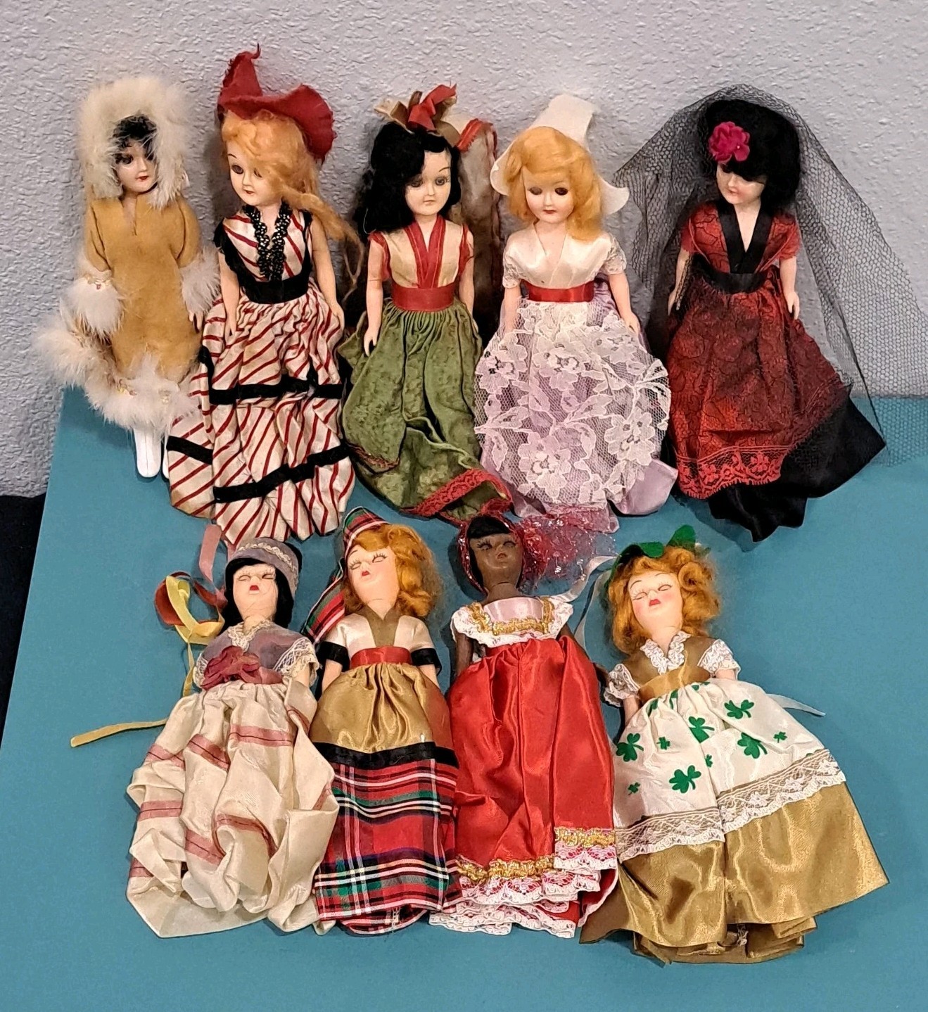 Vtg Dolls Of The World Arco Gas Station Lot Of 9 Cultures Ethnicities 1970’s