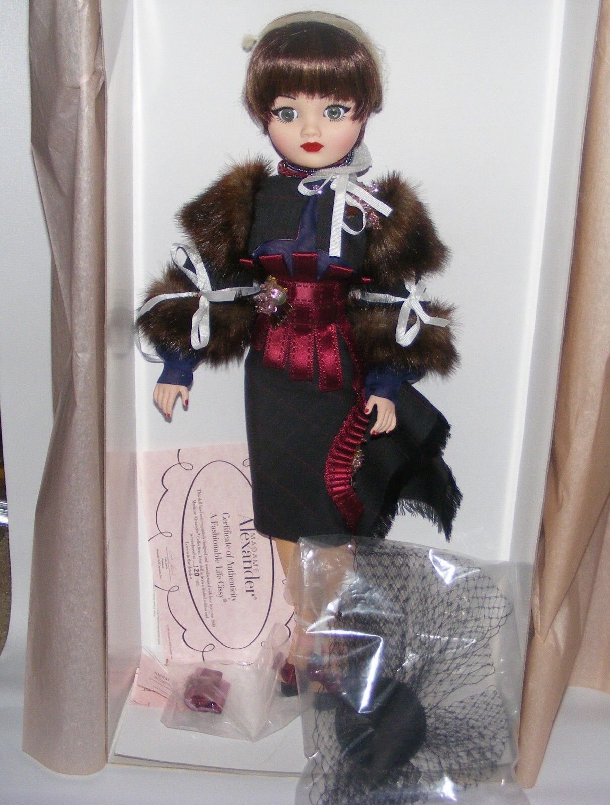 Madame Alexander 2009 21″ CISSY Doll A FASHIONABLE LIFE #50040 LE 120/125