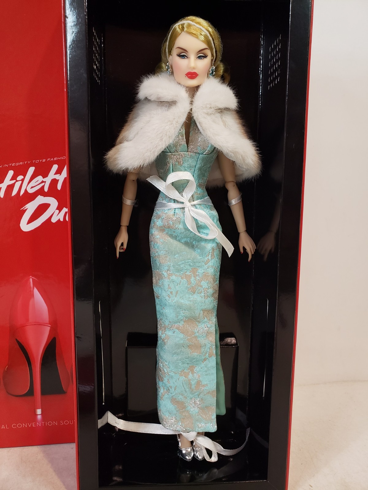 AGENT SUGAR NORTH CONSTANCE MADSSEN STILETTOS OUT FR 2024 CONVENTION DOLL LE500