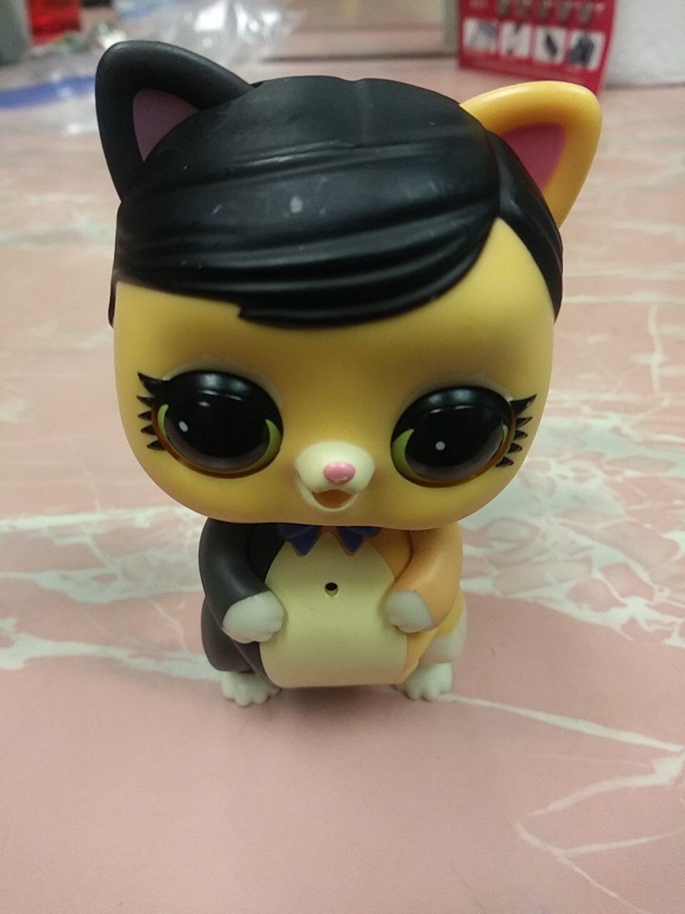 LOL Surprise MGA Fuzzy Fan Cat Kitty Kitten Interactive Live Pet Lights Up Toy