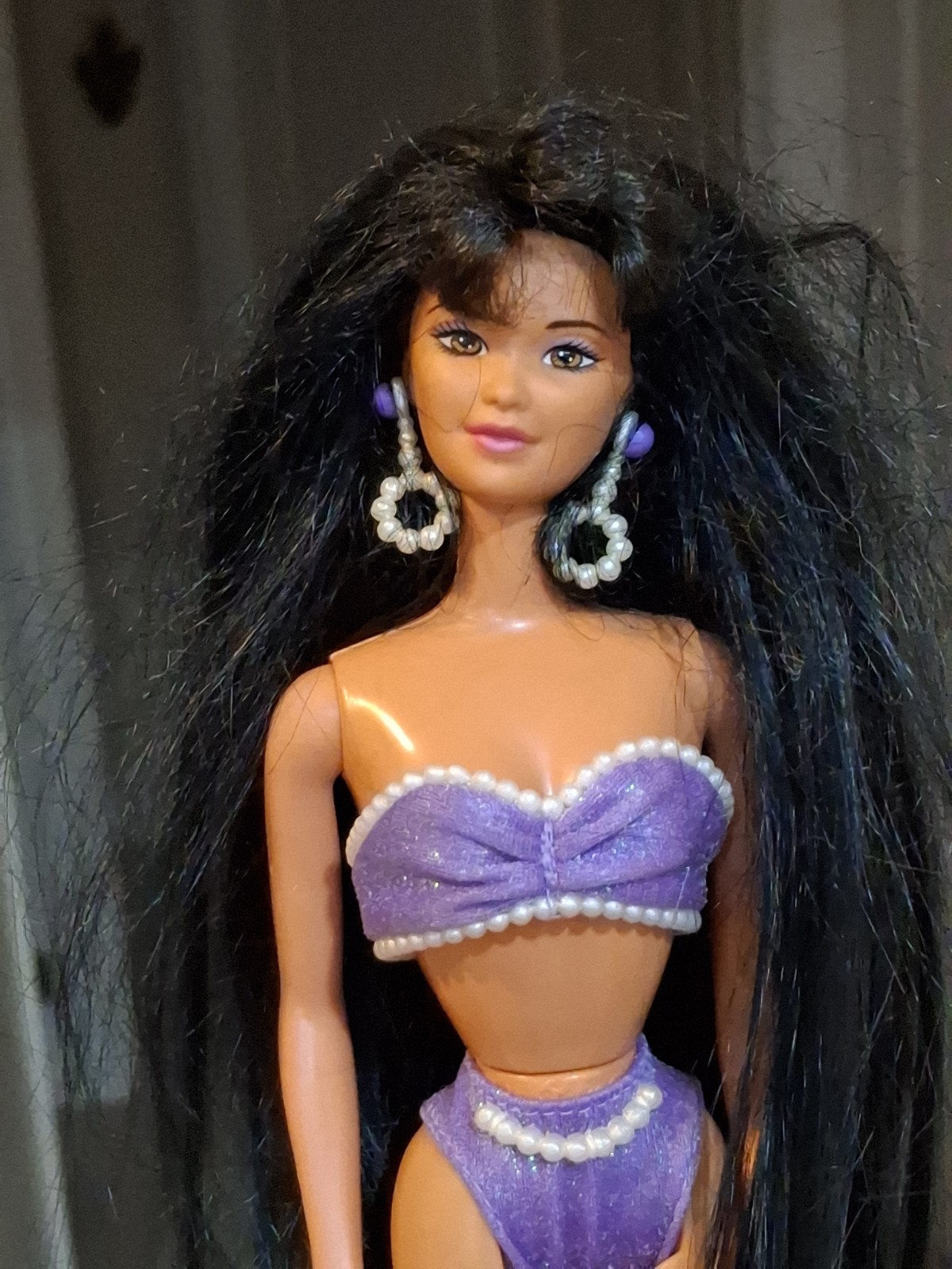 Barbie 1997 Pearl Beach Kira Doll Black Hair Purple Outfit Earrings
