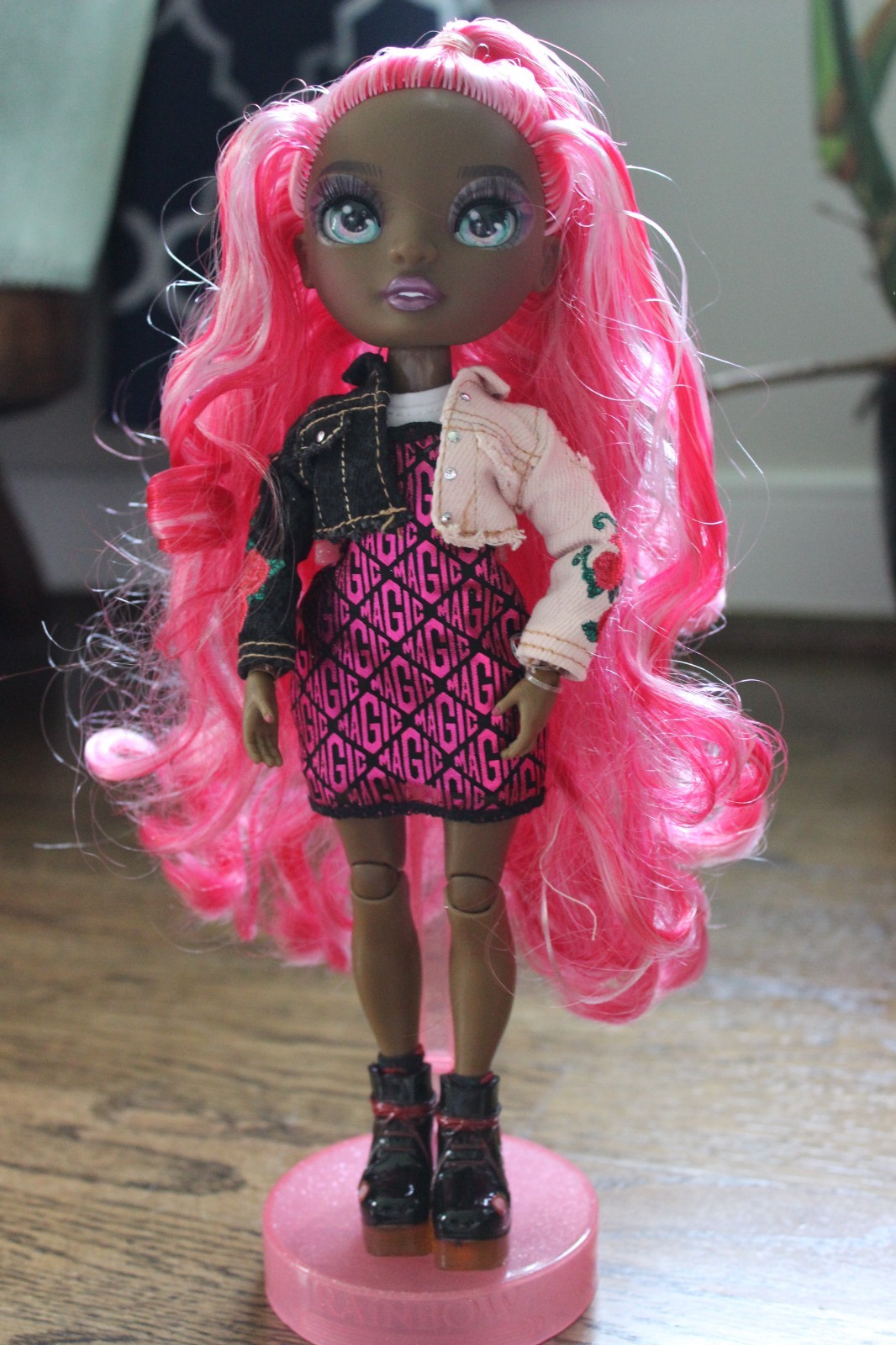 Daria Roselyn Series 3 Rainbow High Rose Fashion Doll