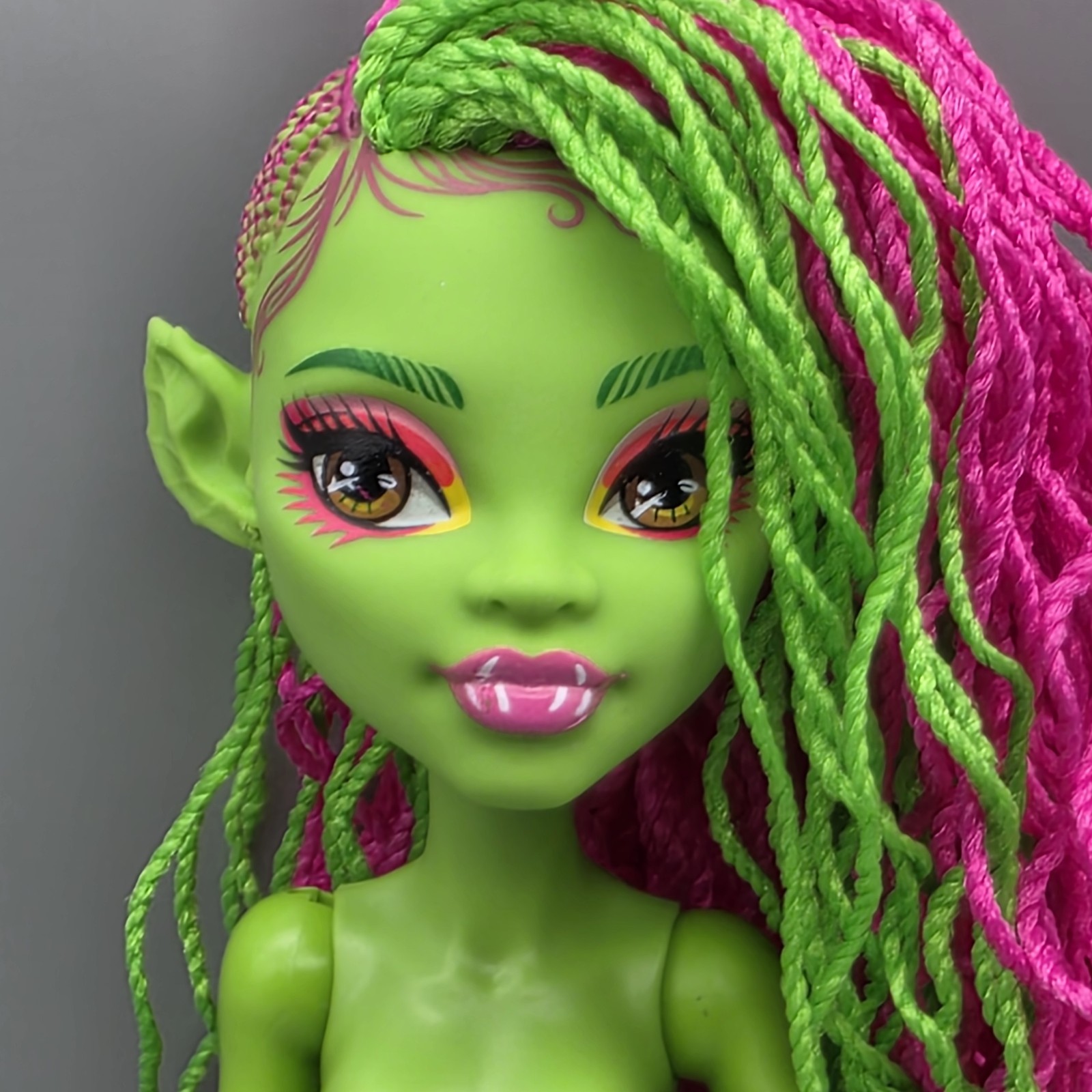 Monster High Venus McFlytrap Doll Only NUDE Green Pink Hair Articulated 4 OOAK