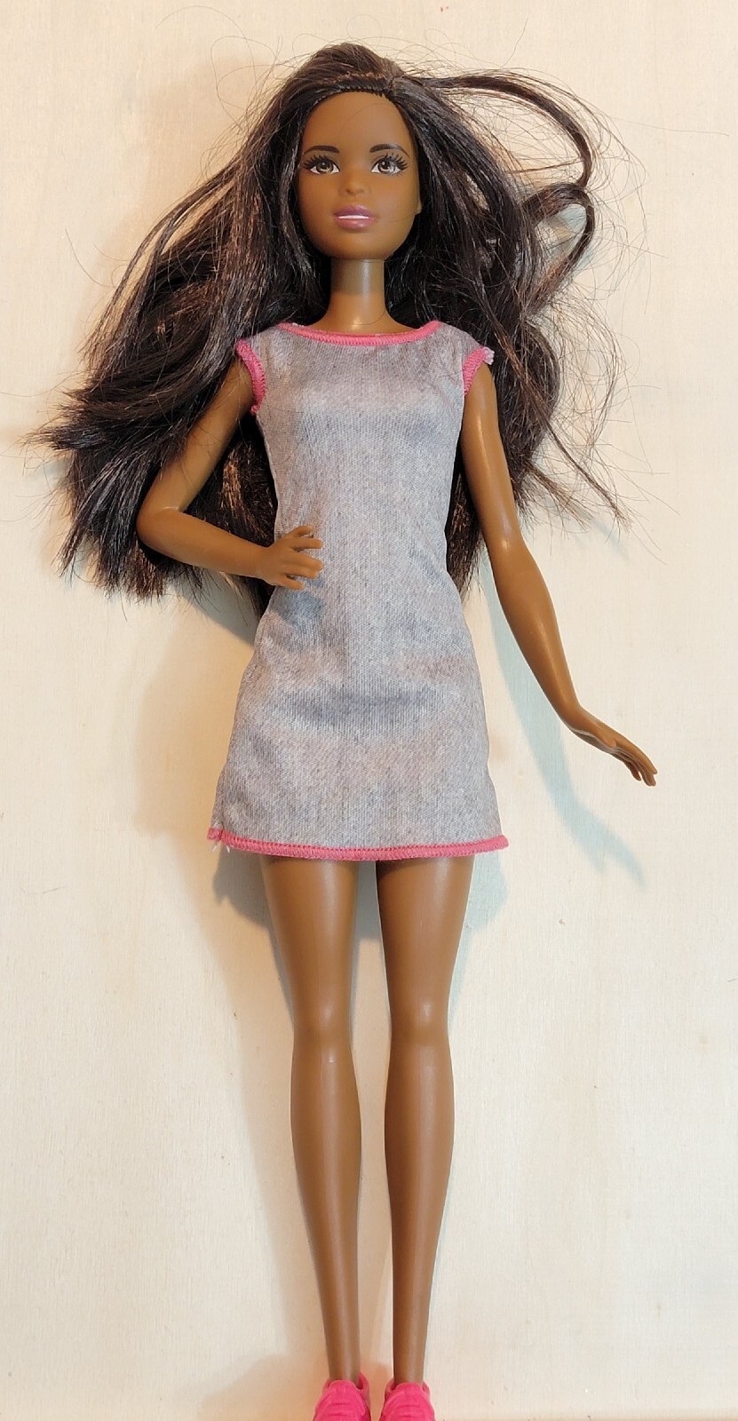 2015 AA Barbie DOLL AFRICAN AMERICAN VGUC OUTFIT SHOES C313G