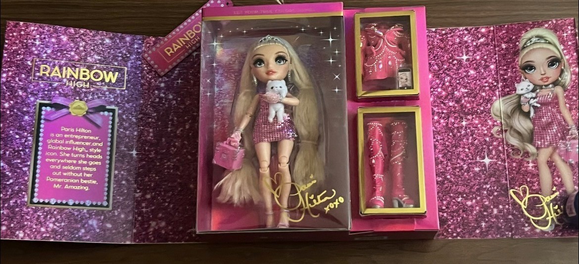 MGA Entertainment Rainbow High Fashion Doll Paris Hilton – 587002/Collector item
