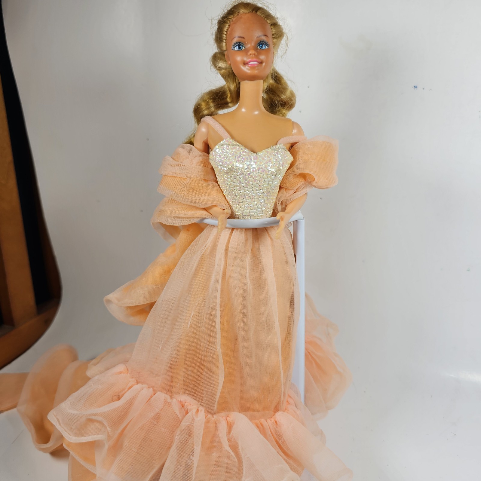 Vintage Peaches And Cream Barbie 1984 Mattel Original Dress