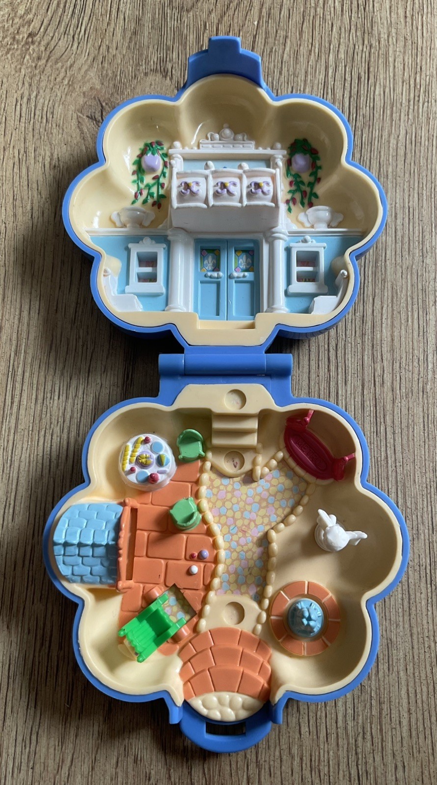 Vintage 1990 Bluebird Polly Pocket Fifi’s Parisian Apartment Original VGC