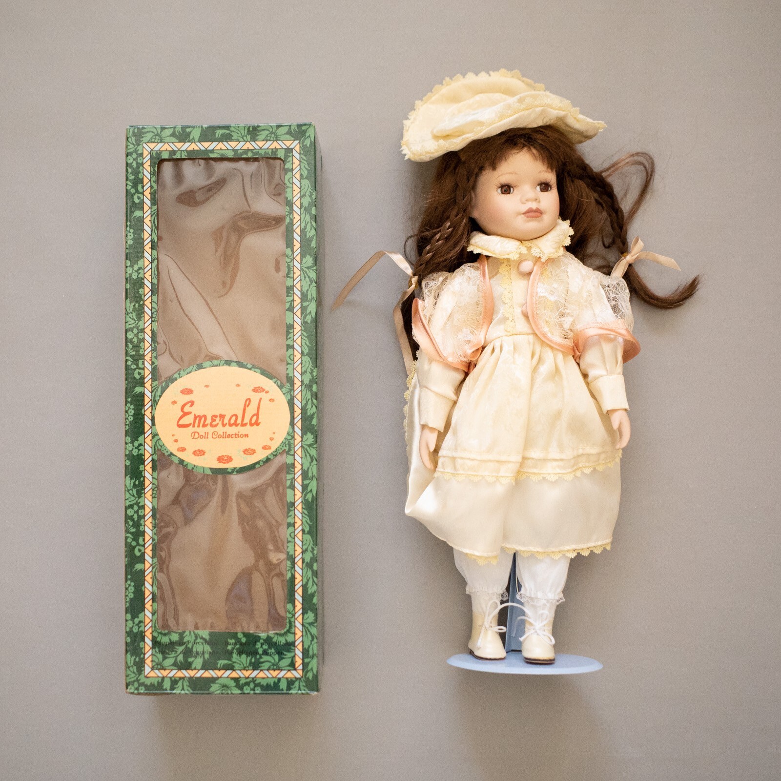 Emerald Doll Collection Porcelain Doll 16″ Pre-owned