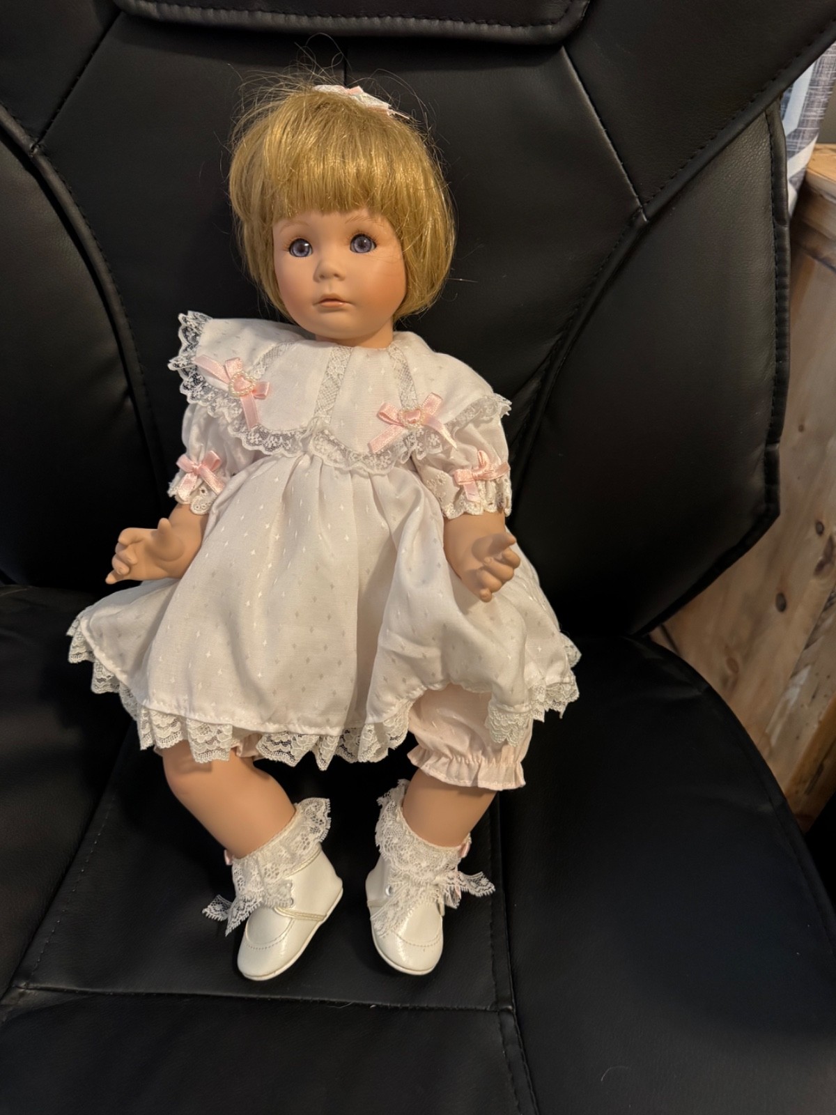 Susan Wakeen “Little One” porcelain doll produced by Danbury Mint